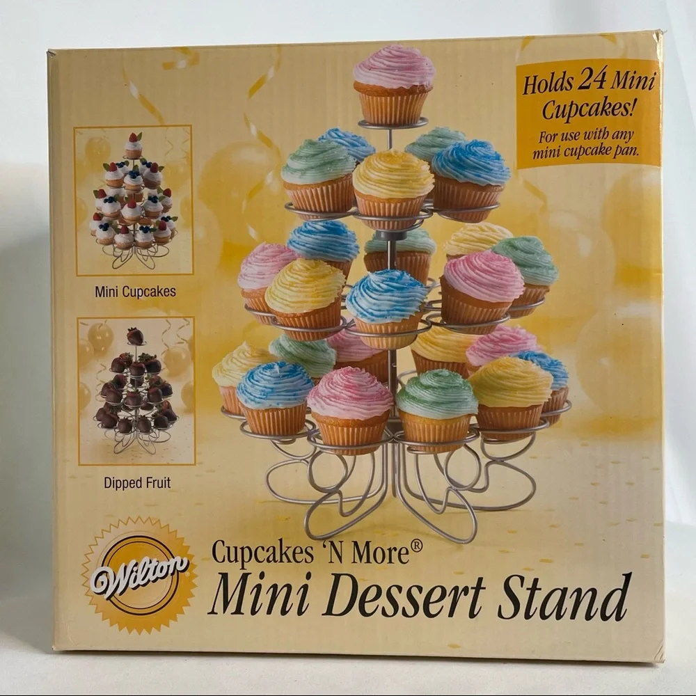 WILTON Cupcakes ‘N More Mini Dessert Stand Silvertone Metal